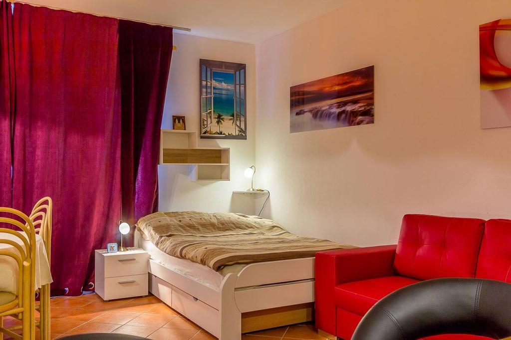 Apartments Villa Ana Medulin Luaran gambar