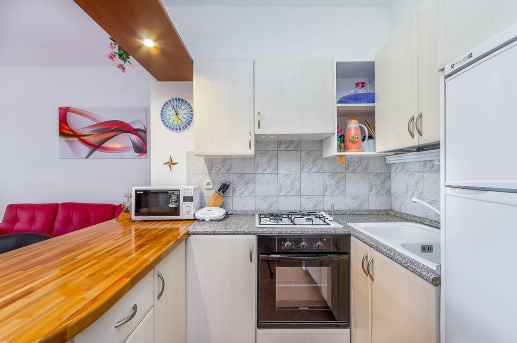Apartments Villa Ana Medulin Luaran gambar
